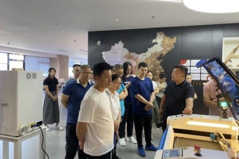 熱烈歡迎廣東省中職學(xué)校教師一行來我司參觀交流